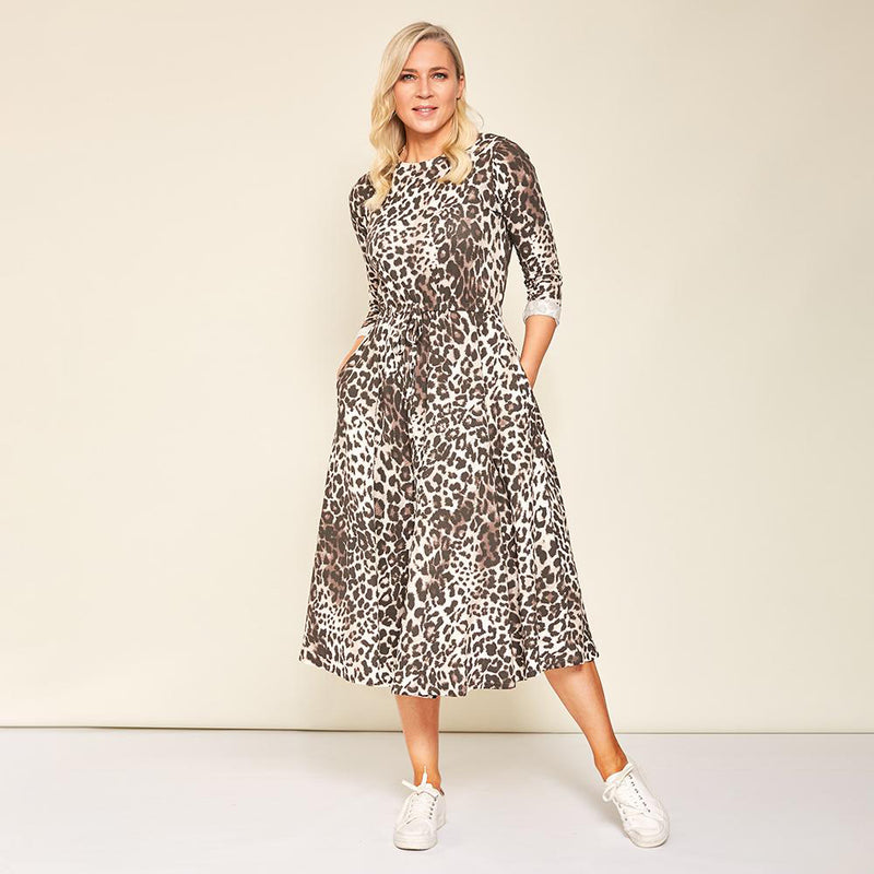 Lyla Dress (Leopard) – The Casual Company